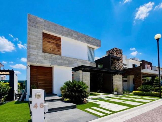 CASA EN VENTA EN LAS PLAZAS 3 RECAMARAS