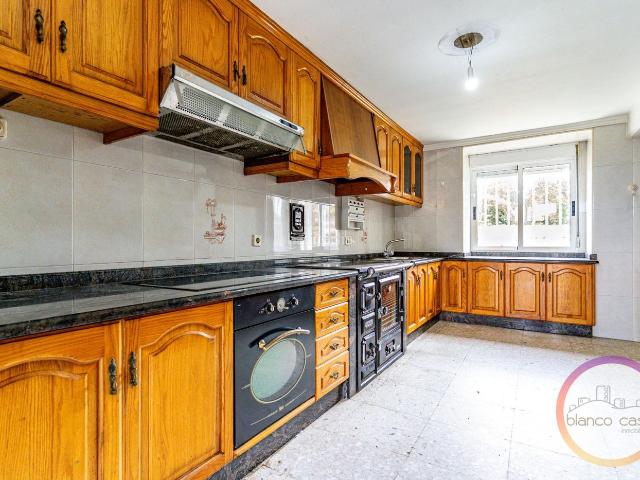Casa en venta en Laracha. CASA ALPENDRE HÓRREO en Montemaior A LarachaA Coruña por 169.900 !. Casas.