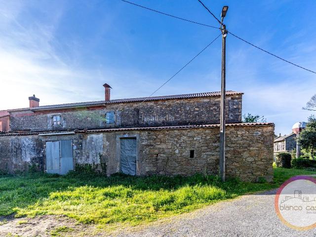 Casa en venta en Laracha. CASA para REFORMAR TERRENO POR 76.900 en LARACHA A Coruña. Casas.
