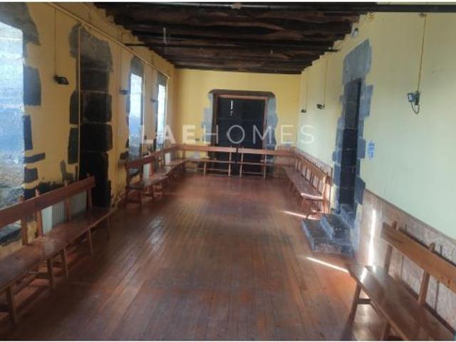 Casa en Venta en Larraul con Terreno ¡Oportunidad Única para Reformar!