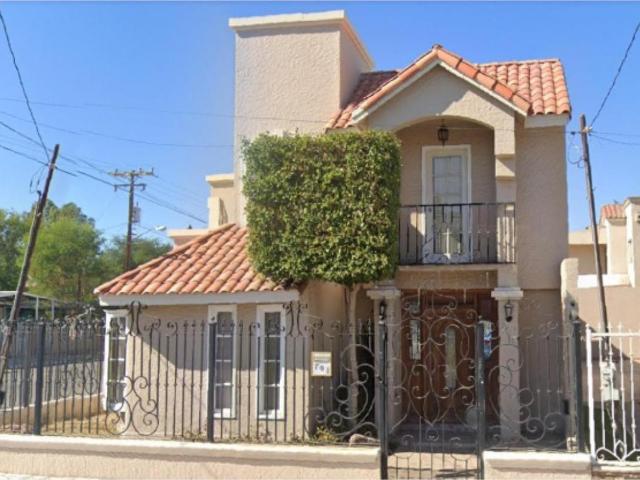 Casa en venta en Lázaro Cárdenas, Mexicali, Baja California