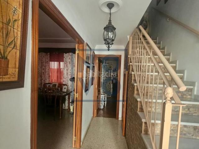 Casa en venta en Lebrija. ADOSADO ZONA BULEVAR. Casas.