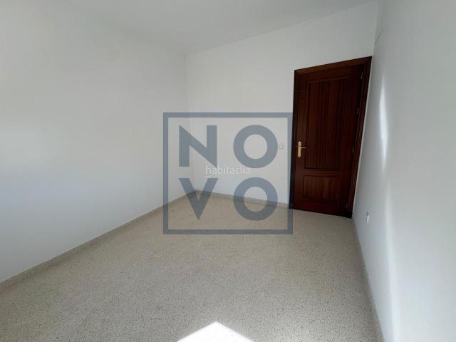Casa en venta en Lebrija. VIVIENDA ZONA CARRASCOSAS. Casas.