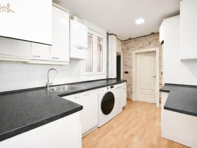 Casa en venta en Leganés, Las Dehesillas Vereda de los Estudiantes. Chalet pareado en venta en Calle de Barcelona. Casas.