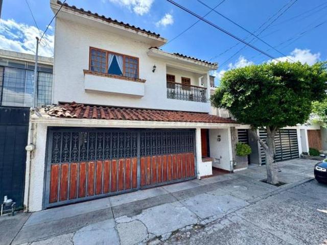 Casa en VENTA EN LEONN MODERNO