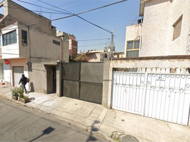 Casa en venta en Leyes de Reforma 3a Sección, Iztapalapa, Ciudad de México