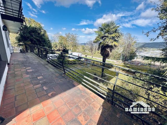 Casa en venta en Lezama. LezamaCasa. Casas.