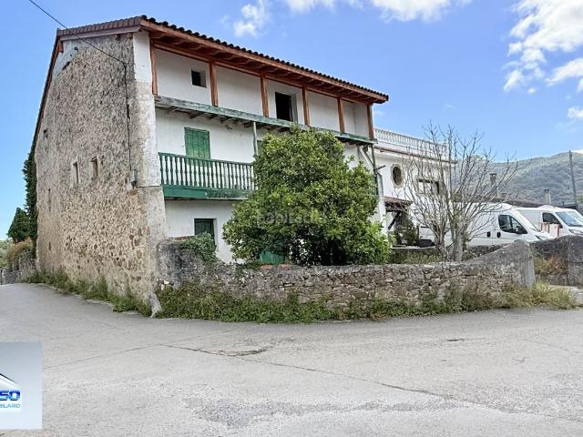 Casa en venta en Liendo. Casa Pueblo en venta en Liendo, 10 dormitorios. Casas.