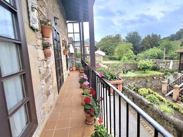 Casa en venta en Liérganes. Majestuosa Casa en Lierganes Un Refugio de Historia y Luz. Casas.