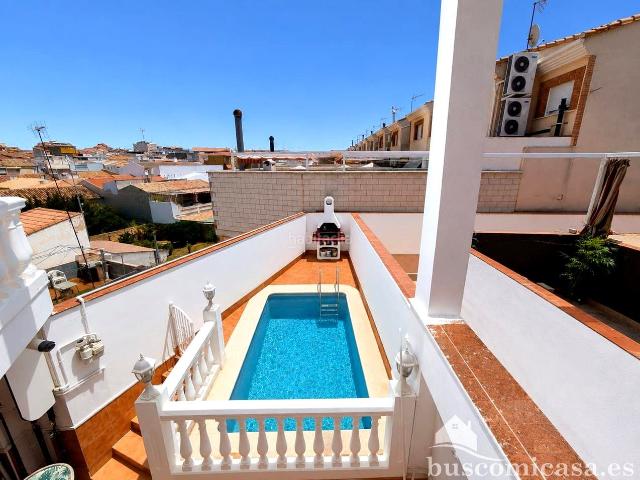 Casa en venta en Linares, La Paz Las Américas. Fantástica casa en calle Descubridores. Casas.