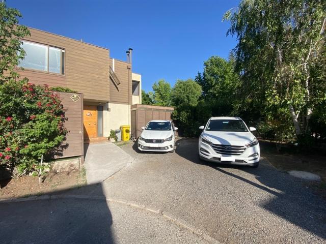 Casa en Venta en Linda casa en seguro y familiar condominio Chicureo