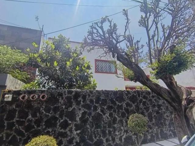 Casa en Venta en Lindavista, Ciudad de México Espaciosa y con potencial