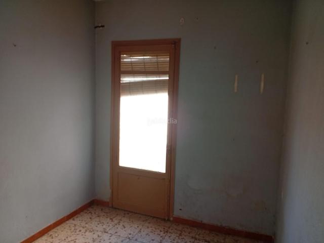 Casa en venta en Línea de la Concepción La, San Pedro Gabriel Miró María Guerrero. Piso en venta en La Línea 3 dormitorios, 3ª planta para reformar. Casas Línea de la Concepción.