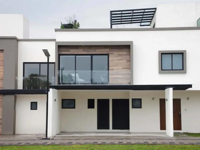 Casa en venta en Llano Grande El Salitre, Metepec, México