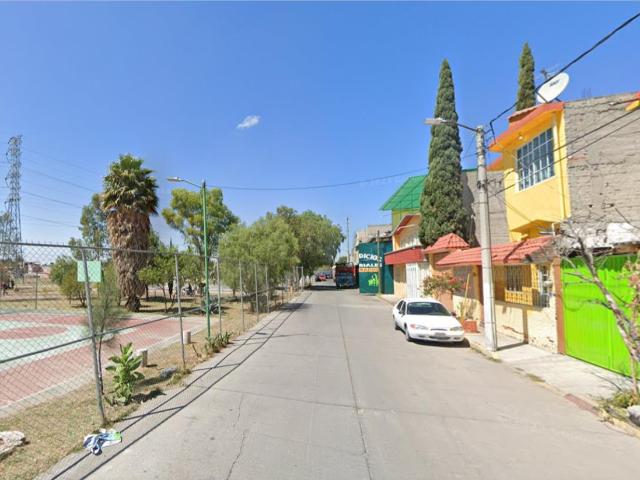 Casa en venta en Llanos de Morelos I, Ecatepec de Morelos, México