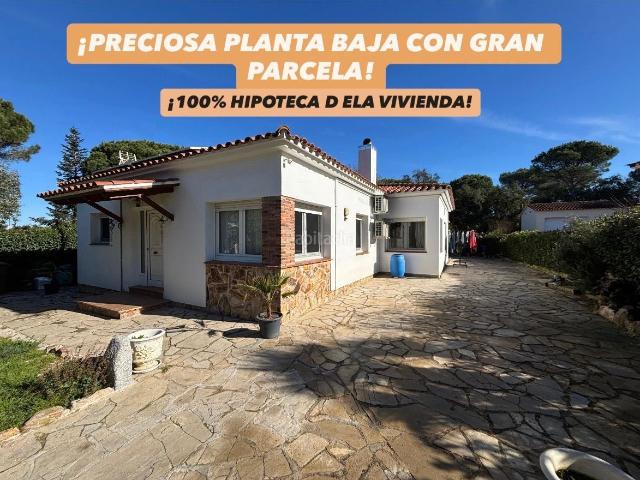 Casa en venta en Llagostera. Casas.