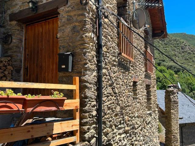 Casa en venta en Llavorsí Pirineos. CASA REFORMADA A AIDÍ. Casas.