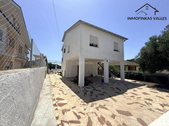 Casa en venta en Lliçà d´Amunt. CASA DE 150 M2 CON PISCINA Y GARAJE PARA 2 COCHES EN LLIÇA DAMUNT. Casas Lliçà.
