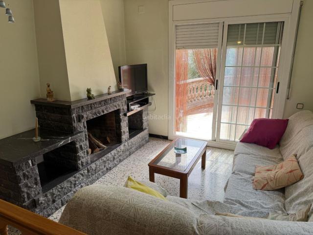 Casa en venta en Lliçà de Vall. Amplia vivienda independiente!. Casas Lliçà de.