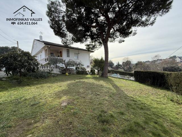 Casa en venta en Lliçà de Vall. ESPECTACULAR CASA CON PISCINA IDEAL PARA 2 FAMILIAS EN LLIÇA DE VALL. Casas Lliçà de.