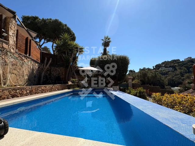 Casa en venta en Lloret de Mar, Canyelles Costa Brava. Casa cerca del mar. Casas Lloret de.