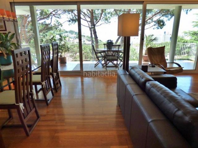Casa en venta en Lloret de Mar, Fenals Costa Brava. VILLA EN FENALS CON VISTAS AL MAR. Casas Lloret de.