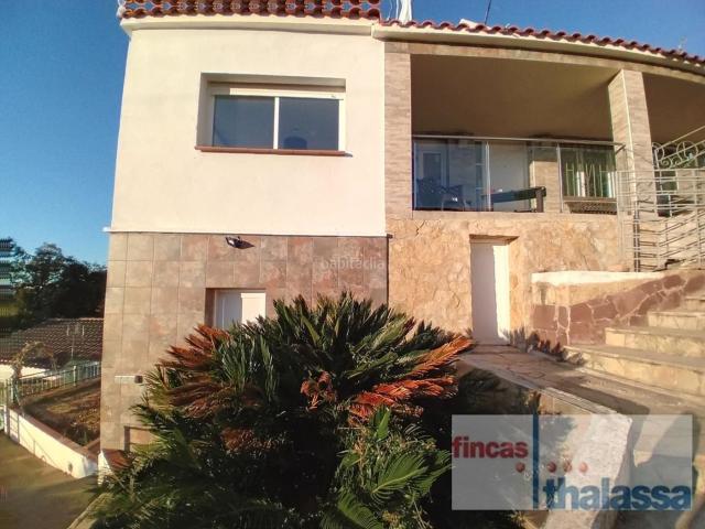 Casa en venta en Lloret de Mar, Lloret Blau La Creu de Lloret Costa Brava. OPORTUNIDAD 2 CASAS CON 3 VIVIENDAS INDEPENDIENTES. Casas Lloret de.