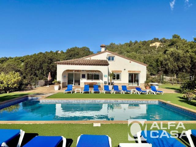 Casa en venta en Lloret de Mar, Lloret Blau La Creu de Lloret Costa Brava. Villa en venta en Lloret de Mar Licencia Turística. Casas Lloret de.
