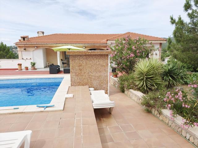 Casa en venta en Lloret de Mar, Lloret Residencial Montlloret Costa Brava. Impresionante casa con dos viviendas. Casas Lloret de.