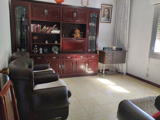 Casa en venta en Logroño, Oeste. Bonita finca a un paso de Logroño, en la Ctra. del Cortijo. Construcción situada en una finca rústica de 2.100 m2 con agua potable. Casas.