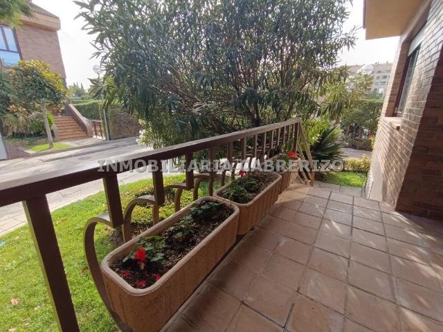 Casa en venta en Logroño, Avenida Madrid. Casas.