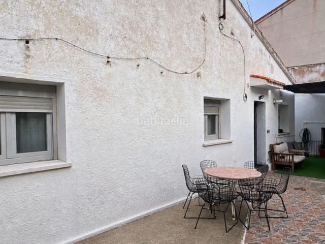 Casa en venta en Loeches. Casa reformada con patio en Loeches. Casas.