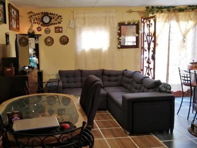 Casa en venta en Loma Chica Tesistán