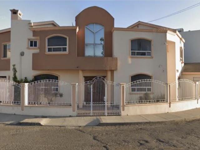 Casa en venta en Loma Dorada, Ensenada, Baja California