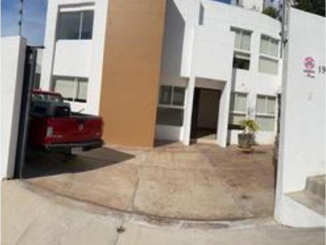 Casa en venta en Loma Dorada, Querétaro | Ubicación privilegiada y amplios espacios