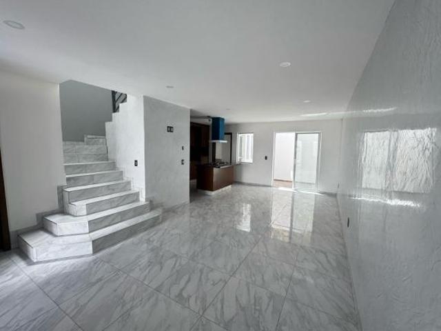 CASA EN VENTA EN LOMA DE LA SOLEDAD TONALÁ