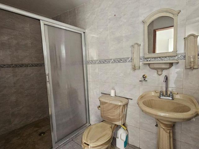CASA EN VENTA EN LOMALINDA