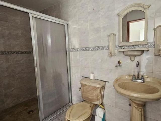 CASA EN VENTA EN LOMALINDA