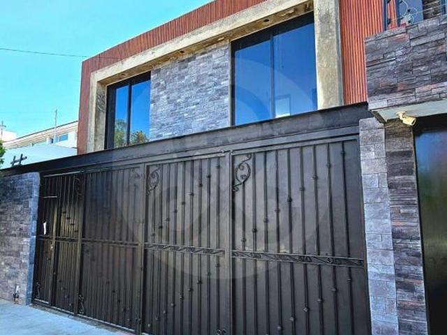Casa en venta en Lomas Altas