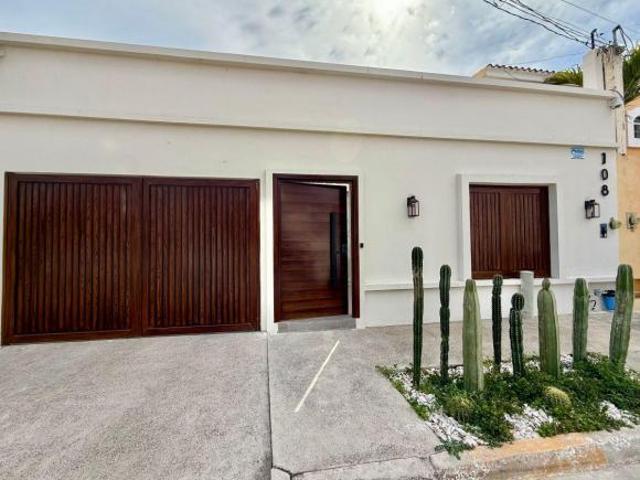 CASA EN VENTA EN LOMAS DE MAZATLAN 108 EN MAZATLAN SINALOA