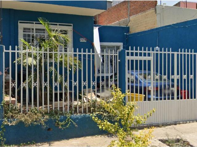 Casa en venta en Lomas de Oblatos 1a Secc, Guadalajara, Jalisco