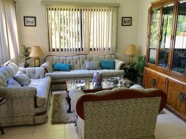 Casa en Venta en Lomas de Ahuatlán
