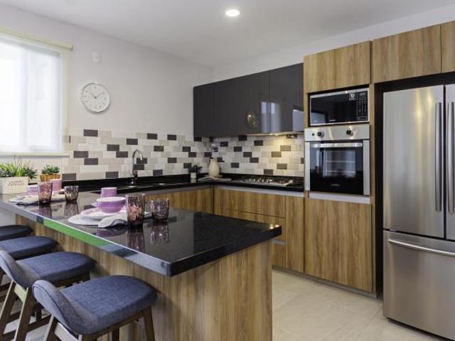 Casa en venta en Lomas de Angelopolis III, La Rioja Residencial, con alberca