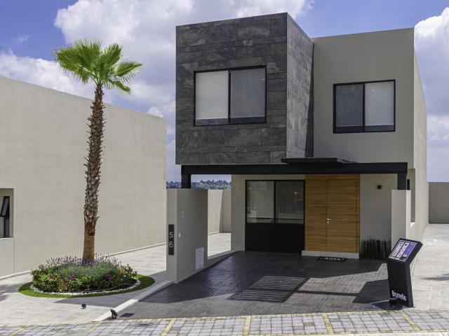 Casa en venta en Lomas de Angelopolis Puebla, 3 recamaras