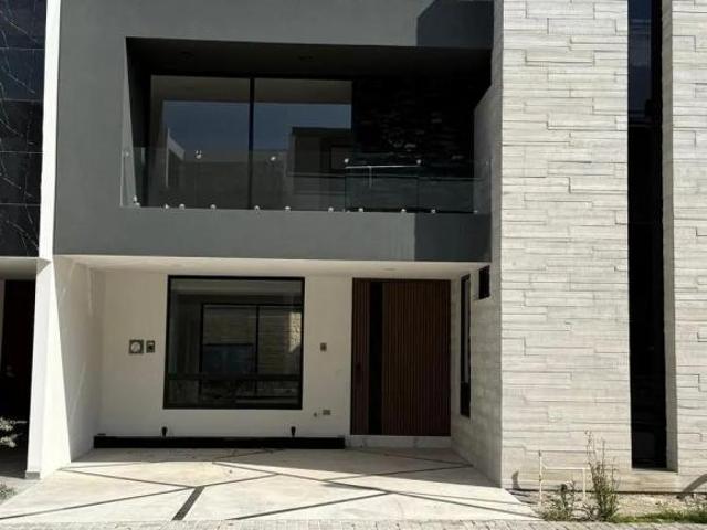 Casa en Venta en puebla lomas de angelopolis parque coahuila