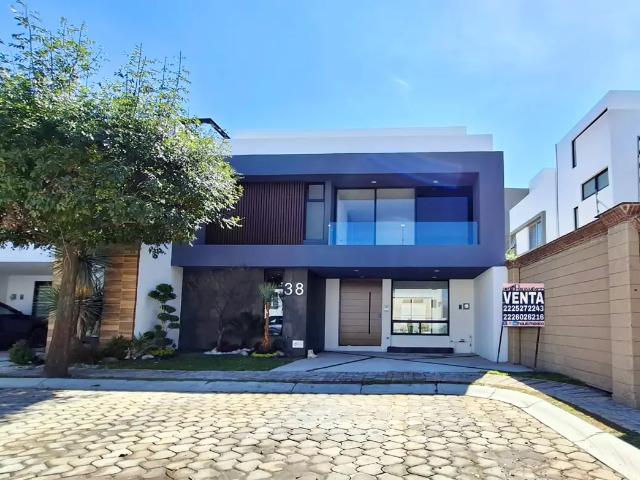 Casa en venta en Lomas de Angelópolis, San Andrés Cholula, Puebla