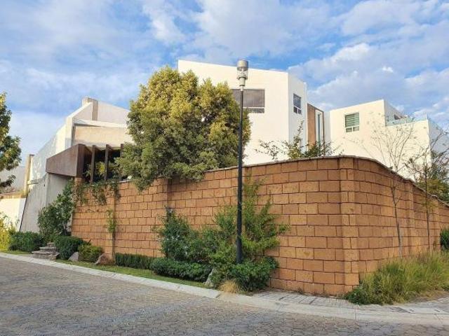 Casa en venta en Lomas de Angelópolis Zona Azul