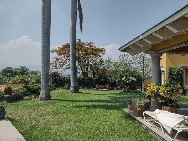 CASA EN VENTA EN LOMAS DE CUERNAVACA