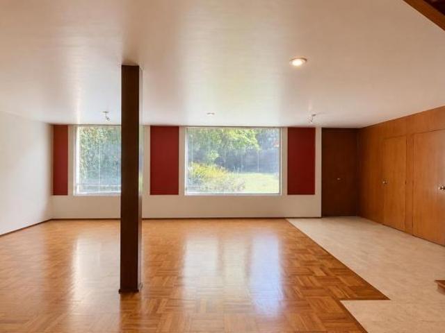 Casa en Venta en Lomas de Chapultepec con Vigilancia y Jardín