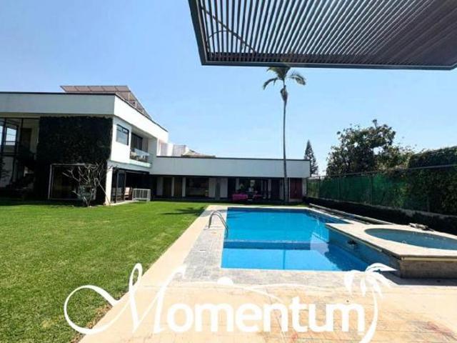 CASA EN VENTA EN LOMAS DE COCOYOC